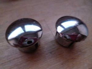 bouchons de cintre  - 1