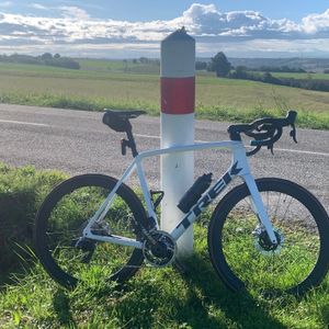 TREK EMONDA SLR 9 SRAM RED AXS 12V - 1