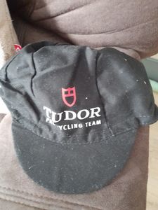 Casquette tudor - 1