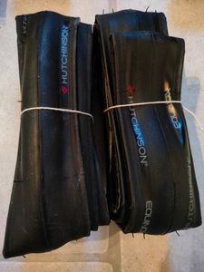 Paire de pneus Hutchinson equinox 2 neufs 700x25 - 1