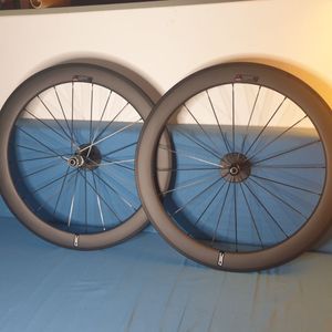 Paire roues carbones patin  neuves 50mm chambres T... - 1