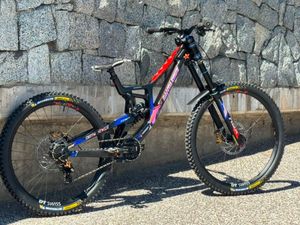 VTT DH SANTA CRUZ V10 - 1