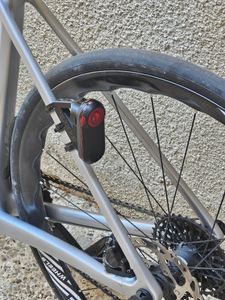 Support Garmin Varia hauban arrière vélo - 1