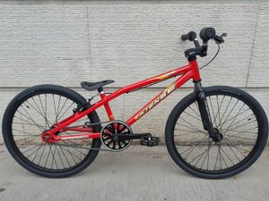 BMX Intense Junior XL neuf - 40 % - 1