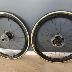 PAIRE DE ROUES DE ROUTE À DISQUE BONTRAGER AEROLUS... - 1