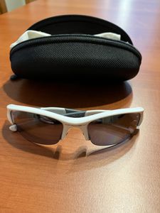 Lunette Oakley Falk - 1