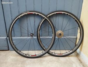 Roues carbone Shimano rs80 c24 à pneus, vélo route... - 1