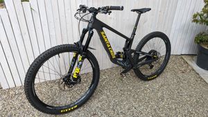VTT Santa Cruz Bronson taille M - 1