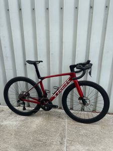 Trek Madone SL 7 8e - 1