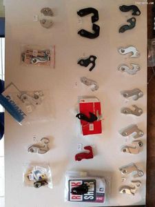 Pattes de derailleur - 1