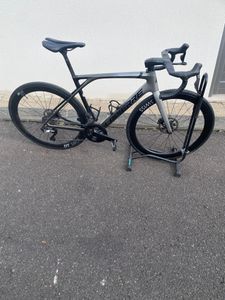 Lapierre Xelius SL 5.0 Di2 (2023) – Roues DT Swiss... - 1