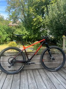 KTM myroon taille L - 1