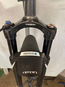 Fourche sr suntour Axon 34 carbone  - 1