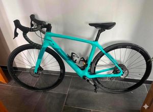BIANCHI Infinito CV Carbon – SRAM Rival AXS (Élect... - 1