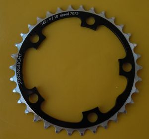 Plateau Extérieur Stronglight Type S PCD130 9/10v Argent