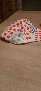 Casquette a pois rouge - 1