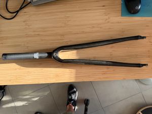 Fourche Specialized S-Works carbone 700C – pivot c... - 1