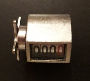 Compteur ancien K 26" fabrication Suisse en Tbé - 1