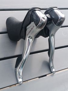 Manettes Shimano Dura Ace ST-7800 2x10v - 1