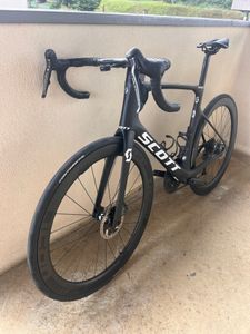 Scott Foil 20 2022 - Ultegra Di2 - Roues carbone I... - 1