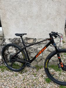 KTM myroon master - 1