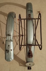 Garde-boue ancien 650 aluminium en Tbé - 1
