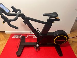 ⁠Technogym Skillbike - Vélo connecté / Smart Bike ... - 1