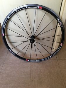 Roue AV Alu DT SWISS R1900 Aéro  - 1
