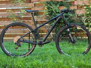 VTT Trek 27.5 Procaliber 9.8 - 1