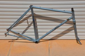 Cadre et fourche de vélo de course vintage Gitane ... - 1