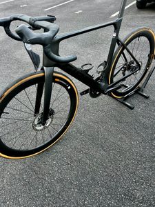 Giant Propel Advanced Pro 0 Ultegra Di2 – Taille M... - 1