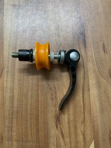 Outil de maintien de chaine. - 1