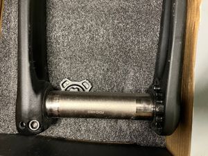 Pédalier 165mm axe 24mm interface 3 vis - 1