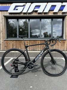 Giant Defy Advanced E+ Elite 1 2025 - 1