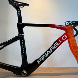 PINARELLO DOGMA F INEOS  - 1