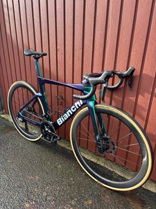 Bianchi Oltre DuraAce Di2 - 1