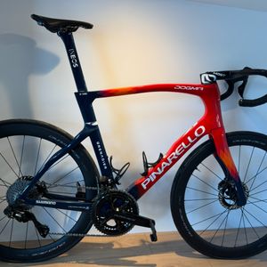 PINARELLO DOGMA F INEOS 2024 GANNA - 1