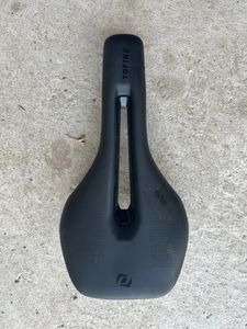 Selle Syncro 135 mm - 1