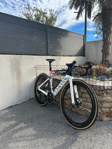Canyon Aeroad Tokyo Edition - 1