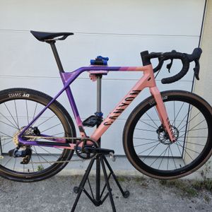 Canyon inflite cf SL8 - 1