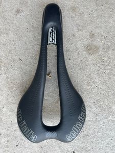 Selle ITALIA SLR - 145 - 1