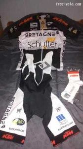 Tenue vélo de cycliste spécial course neuve - 1