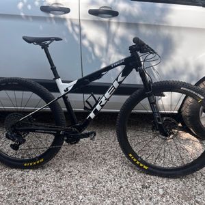 Trek SUPERCALIBER - 1