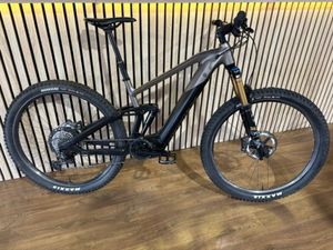 Moustache trail 10 - 1