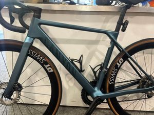Canyon Ultimate CF SLX DI2  - 1