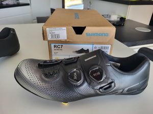 A saisir chaussures SHIMANO RC7 neuves - 1