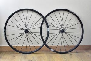 Paire de roues de vélo neuves DT Swiss P1800 Splin... - 1