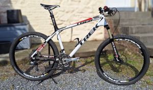 TREK ELITE 9.9 - 1