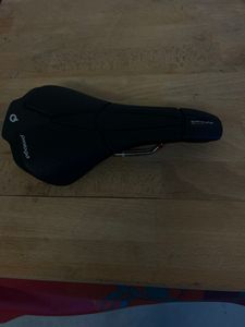 Selle velo prologo scratch ms taille 250/140 - 1