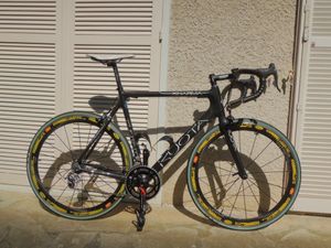 Vélo KUOTA KHARMA Carbone comme neuf - 1